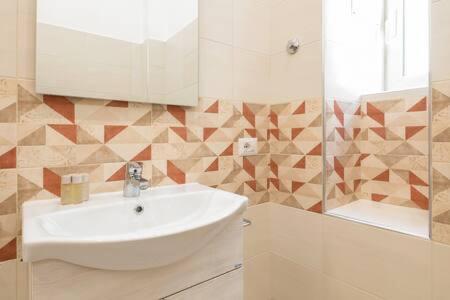 Iflat Lovely And Bright 2 Bed Flat Near Termini Rom Exterior foto